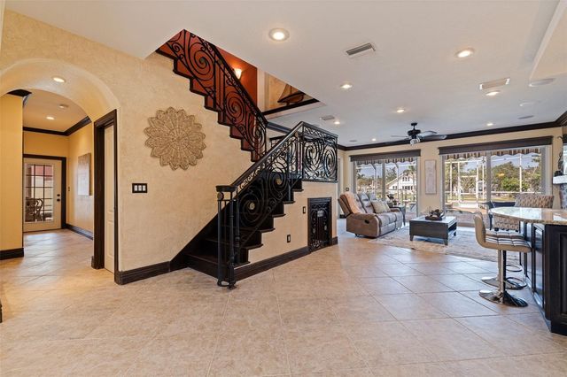 3931 POMPANO DRIVE SE, St Petersburg, FL 33705