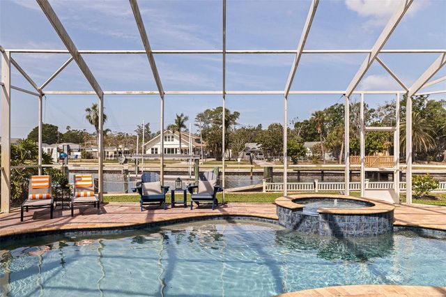3931 POMPANO DRIVE SE, St Petersburg, FL 33705