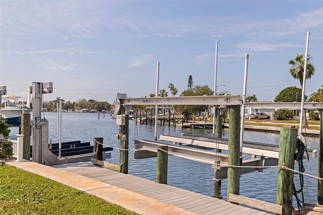 3931 POMPANO DRIVE SE, St Petersburg, FL 33705