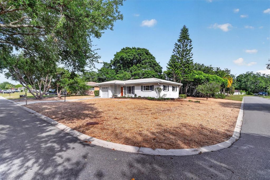 2033 TIMBER LANE, Clearwater, FL 33763