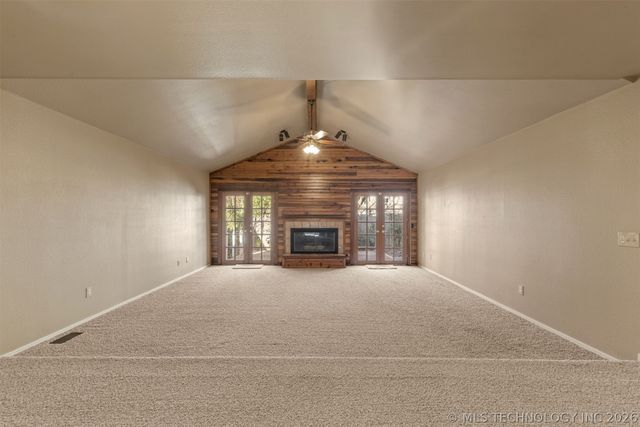 10008 S Maplewood Avenue, Tulsa, OK 74137