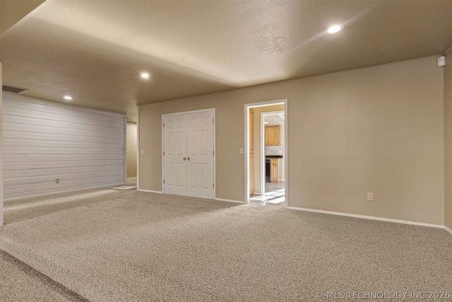 10008 S Maplewood Avenue, Tulsa, OK 74137