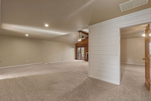 10008 S Maplewood Avenue, Tulsa, OK 74137