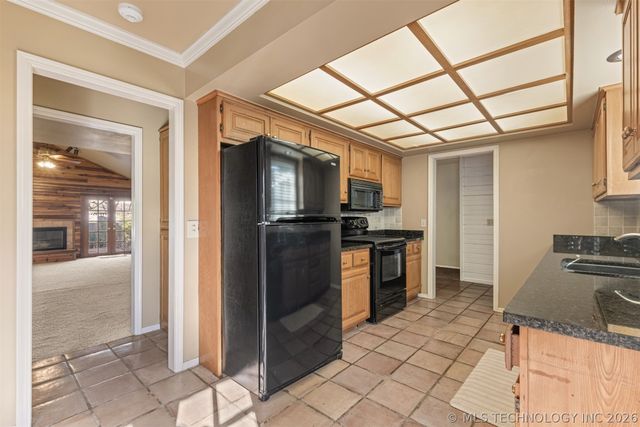 10008 S Maplewood Avenue, Tulsa, OK 74137