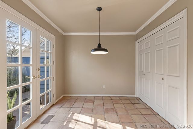 10008 S Maplewood Avenue, Tulsa, OK 74137