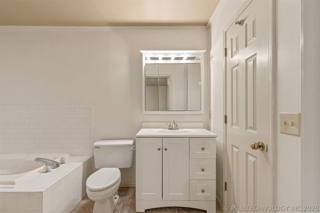 10008 S Maplewood Avenue, Tulsa, OK 74137