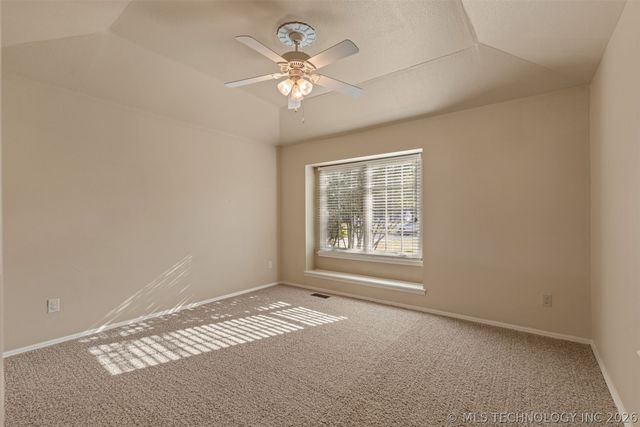 10008 S Maplewood Avenue, Tulsa, OK 74137