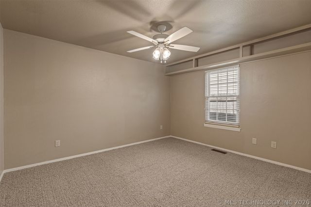 10008 S Maplewood Avenue, Tulsa, OK 74137