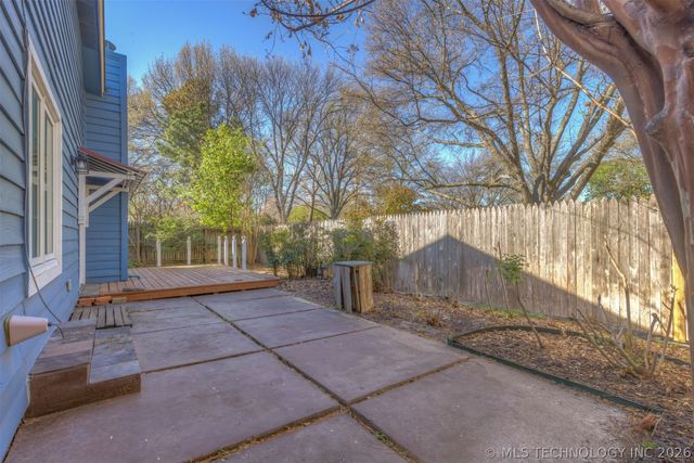 10008 S Maplewood Avenue, Tulsa, OK 74137