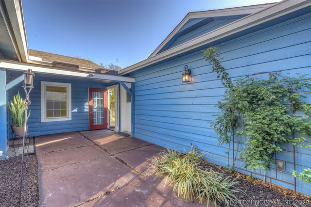 10008 S Maplewood Avenue, Tulsa, OK 74137