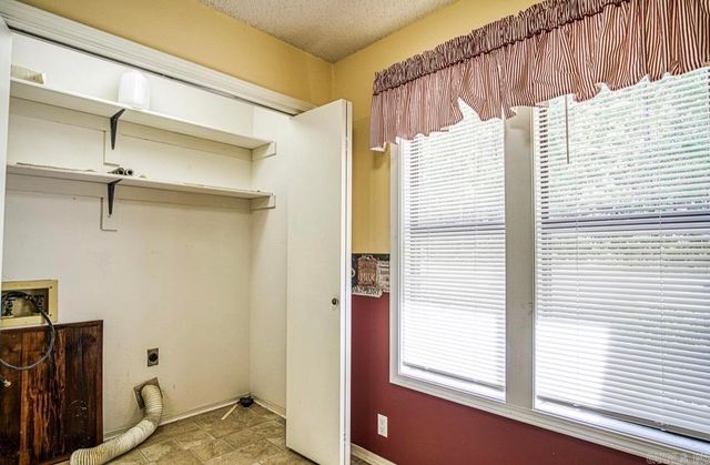 4 Lonjeta Lane, Hot Springs Village, AR 71909