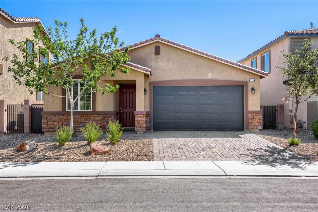 7754 Wishbone Falls Street, North Las Vegas, NV 89084 — photo 2