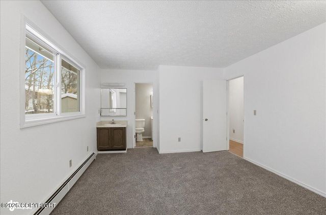 2521 Lyvona Lane, Anchorage, AK 99502