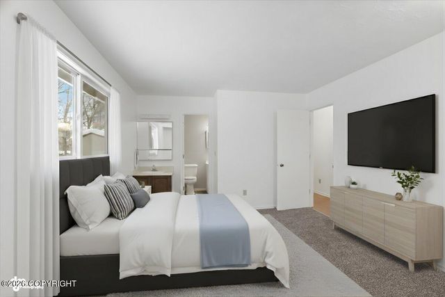 2521 Lyvona Lane, Anchorage, AK 99502