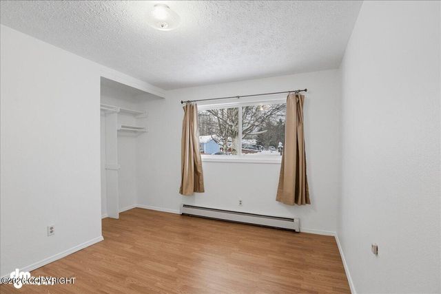 2521 Lyvona Lane, Anchorage, AK 99502