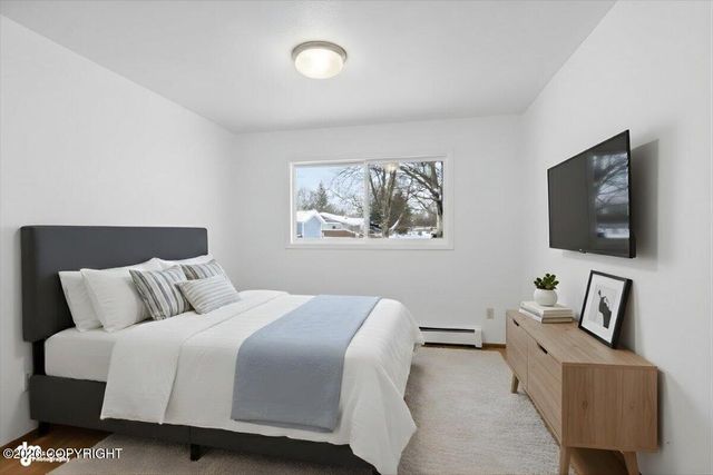 2521 Lyvona Lane, Anchorage, AK 99502