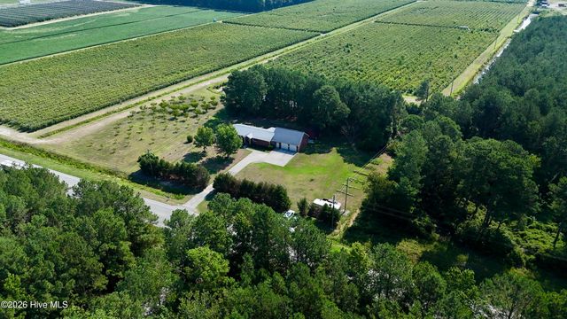 727 Delway Highway, Rose Hill, NC 28458