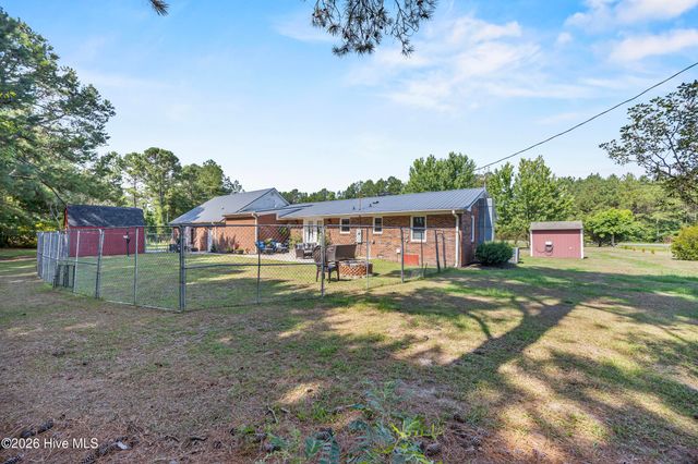 727 Delway Highway, Rose Hill, NC 28458