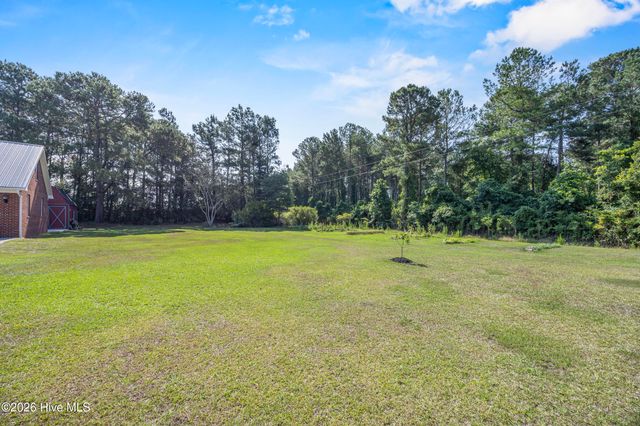 727 Delway Highway, Rose Hill, NC 28458