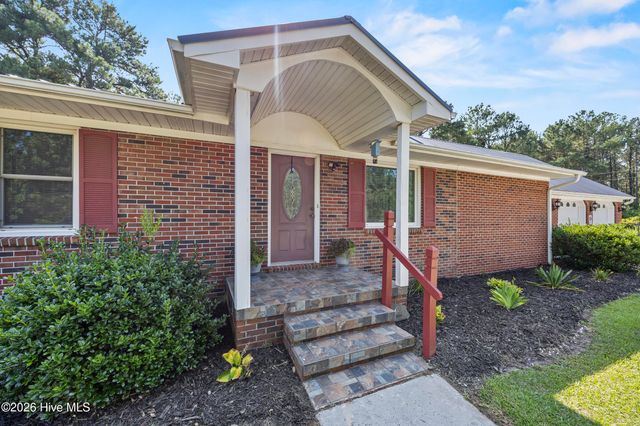 727 Delway Highway, Rose Hill, NC 28458