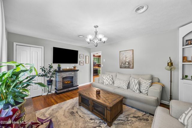 727 Delway Highway, Rose Hill, NC 28458