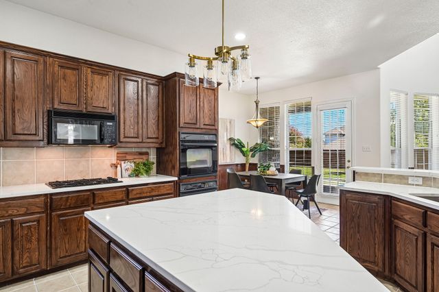 810 Driftwood Drive, Murphy, TX 75094