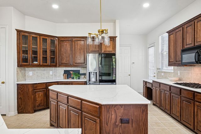 810 Driftwood Drive, Murphy, TX 75094