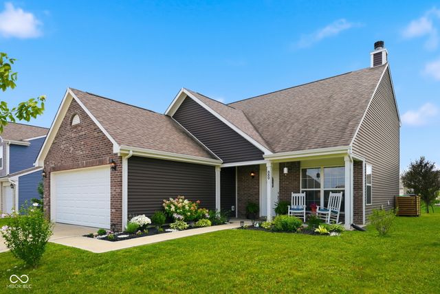 889 Cherry Tree Lane, Greenwood, IN 46143