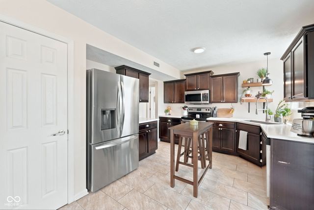 889 Cherry Tree Lane, Greenwood, IN 46143