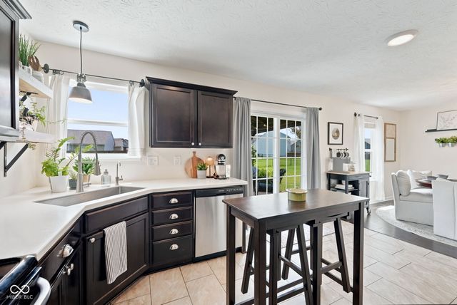 889 Cherry Tree Lane, Greenwood, IN 46143