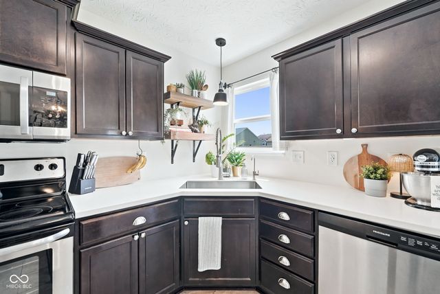 889 Cherry Tree Lane, Greenwood, IN 46143