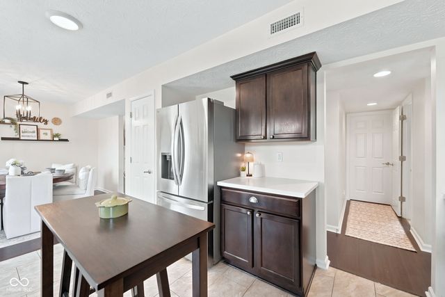 889 Cherry Tree Lane, Greenwood, IN 46143
