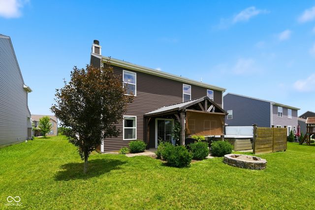 889 Cherry Tree Lane, Greenwood, IN 46143