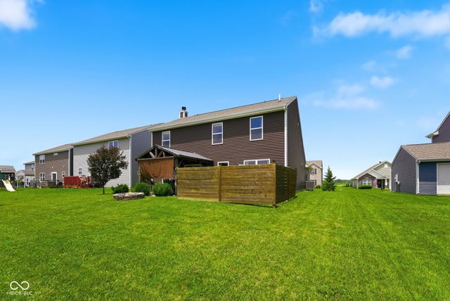 889 Cherry Tree Lane, Greenwood, IN 46143