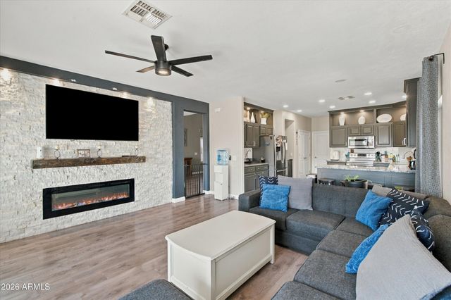 40843 N APOLLO Way, Anthem, AZ 85086