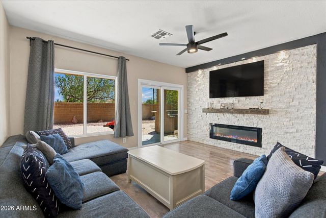 40843 N APOLLO Way, Anthem, AZ 85086