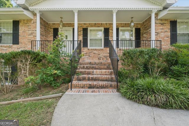 1828 Wiggins Circle SW, Conyers, GA 30094