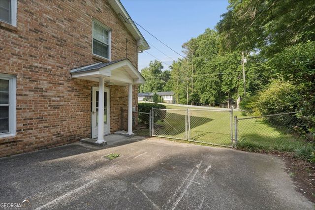 1828 Wiggins Circle SW, Conyers, GA 30094