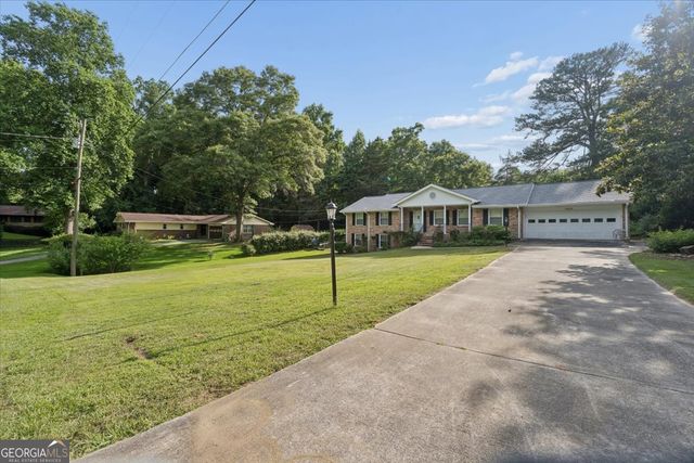 1828 Wiggins Circle SW, Conyers, GA 30094