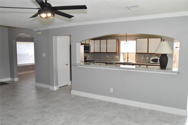 1623 Stonehaven Village Circle, Spring, TX 77386