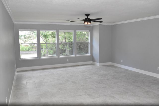 1623 Stonehaven Village Circle, Spring, TX 77386