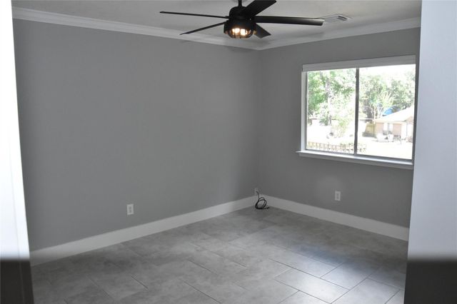 1623 Stonehaven Village Circle, Spring, TX 77386