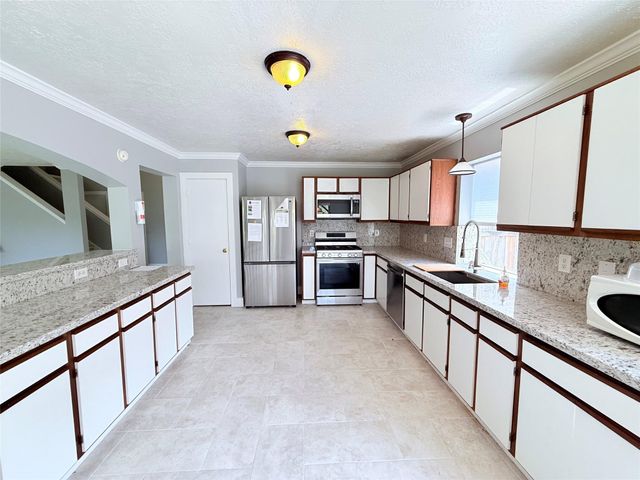 1623 Stonehaven Village Circle, Spring, TX 77386