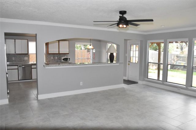 1623 Stonehaven Village Circle, Spring, TX 77386