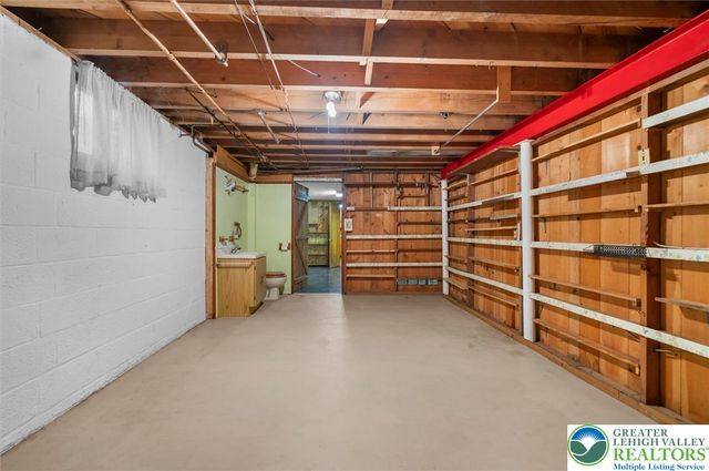 243 Flagstone, Bethlehem City, PA 18017