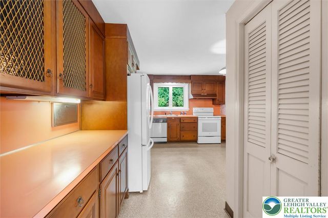 243 Flagstone, Bethlehem City, PA 18017