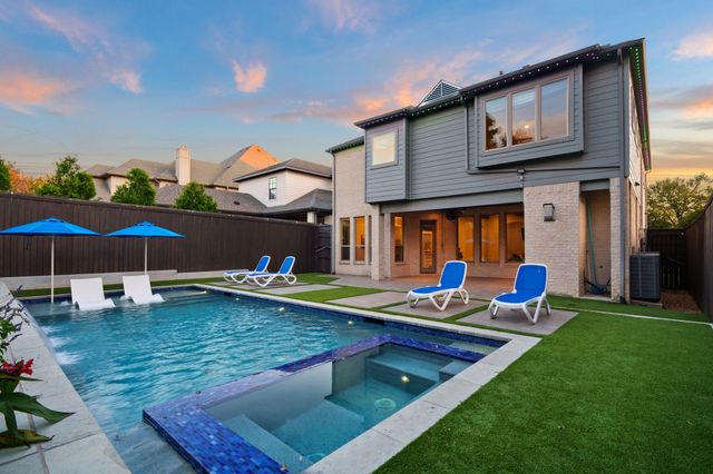 6211 Velasco Avenue, Dallas, TX 75214