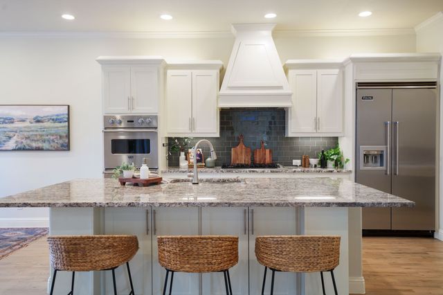 6211 Velasco Avenue, Dallas, TX 75214