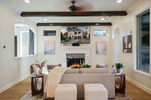 6211 Velasco Avenue, Dallas, TX 75214