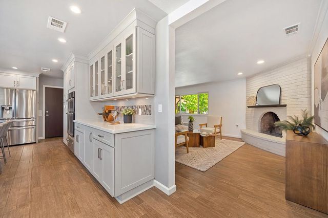 5141 Mississippi Bar Dr, Orangevale, CA 95662